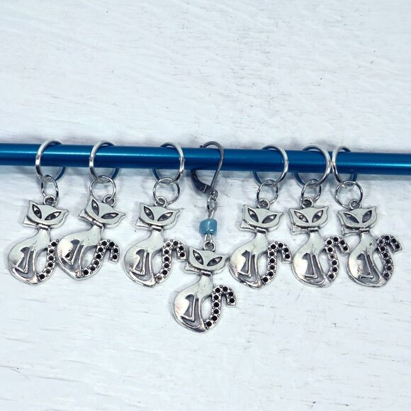 Cat Stitch Markers for Knitting or Crochet Silver Toned Kitty Knitting Tools - Picture 3 of 7
